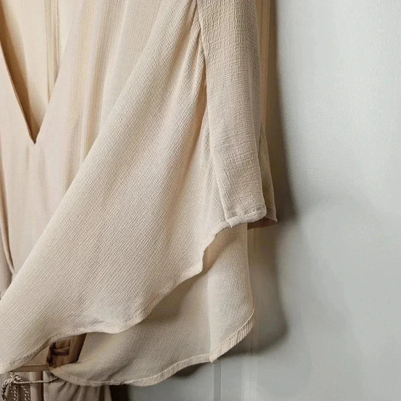 H & M Boho Flowy Lined Midi Dress Flutter Sleeve Waist Tie Neutral Beige Size 6 - Picture 3 of 11